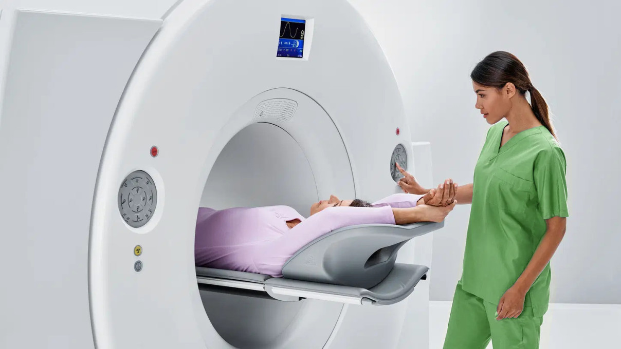 siemens healthineers MI biograph vision pet ct female whole body 2